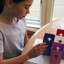 Load image into Gallery viewer, Lenten Cross – Kids’ Easter Bible Craft
